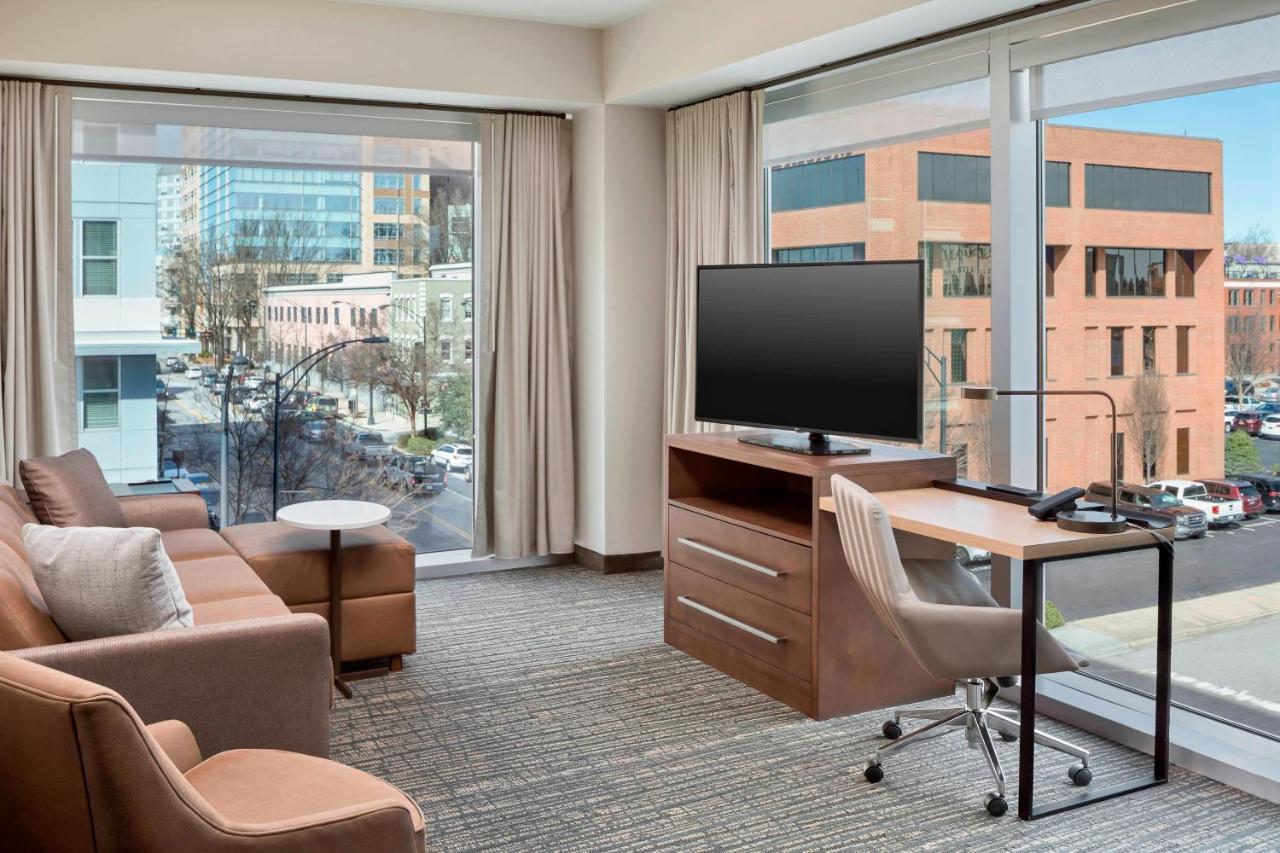 Residence Inn By Marriott Greenville Downtown Exterior foto