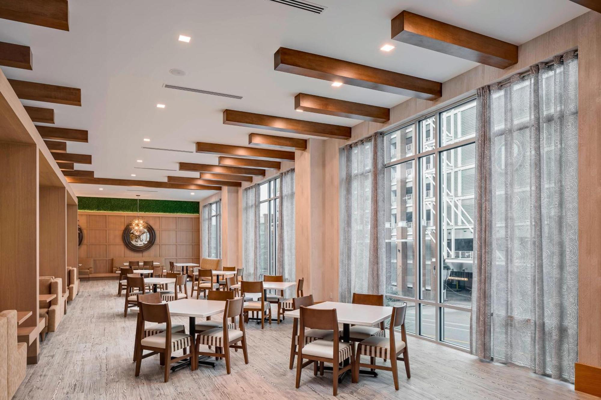 Residence Inn By Marriott Greenville Downtown Exterior foto